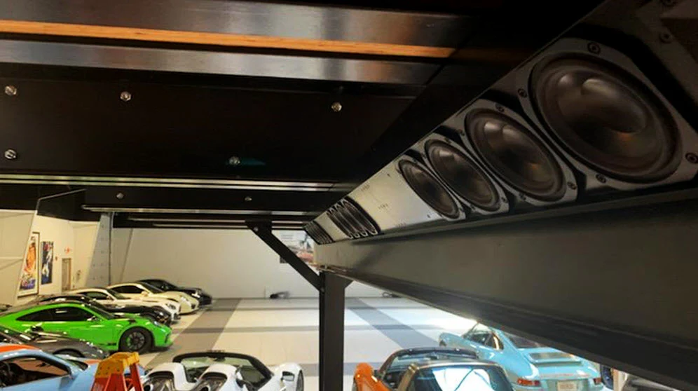 Garage_Wedge