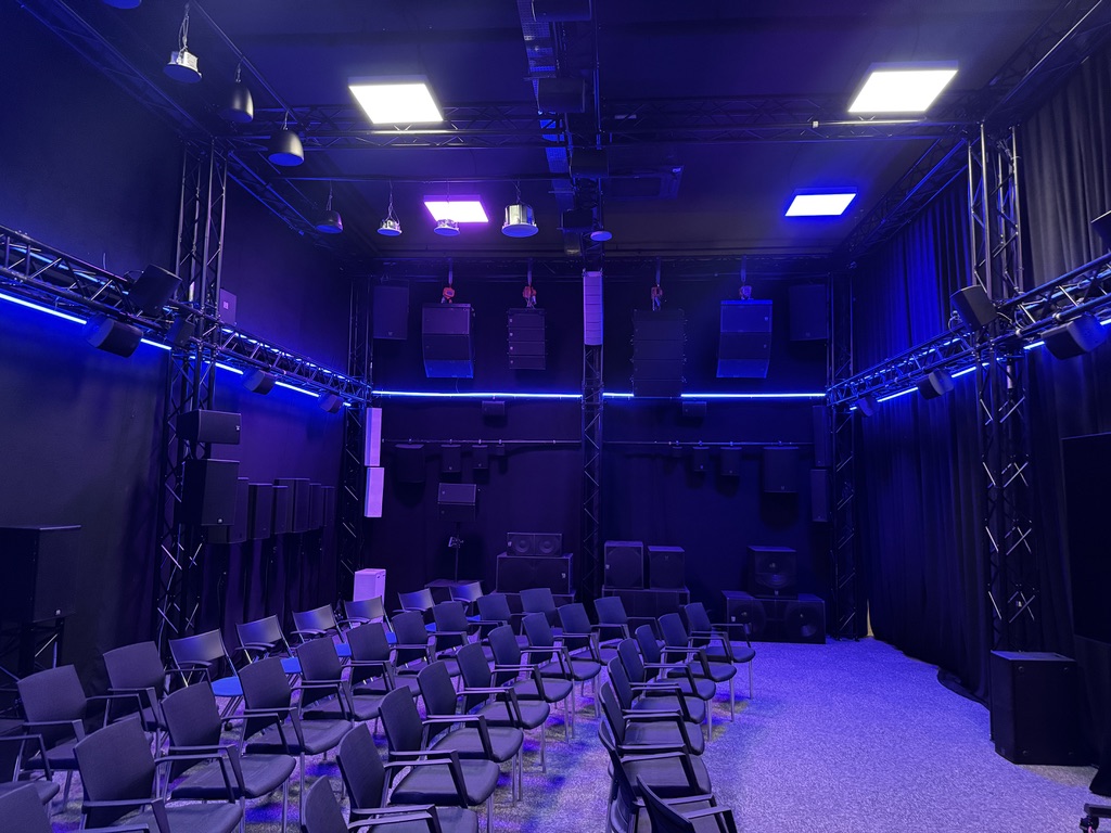 Demo Room